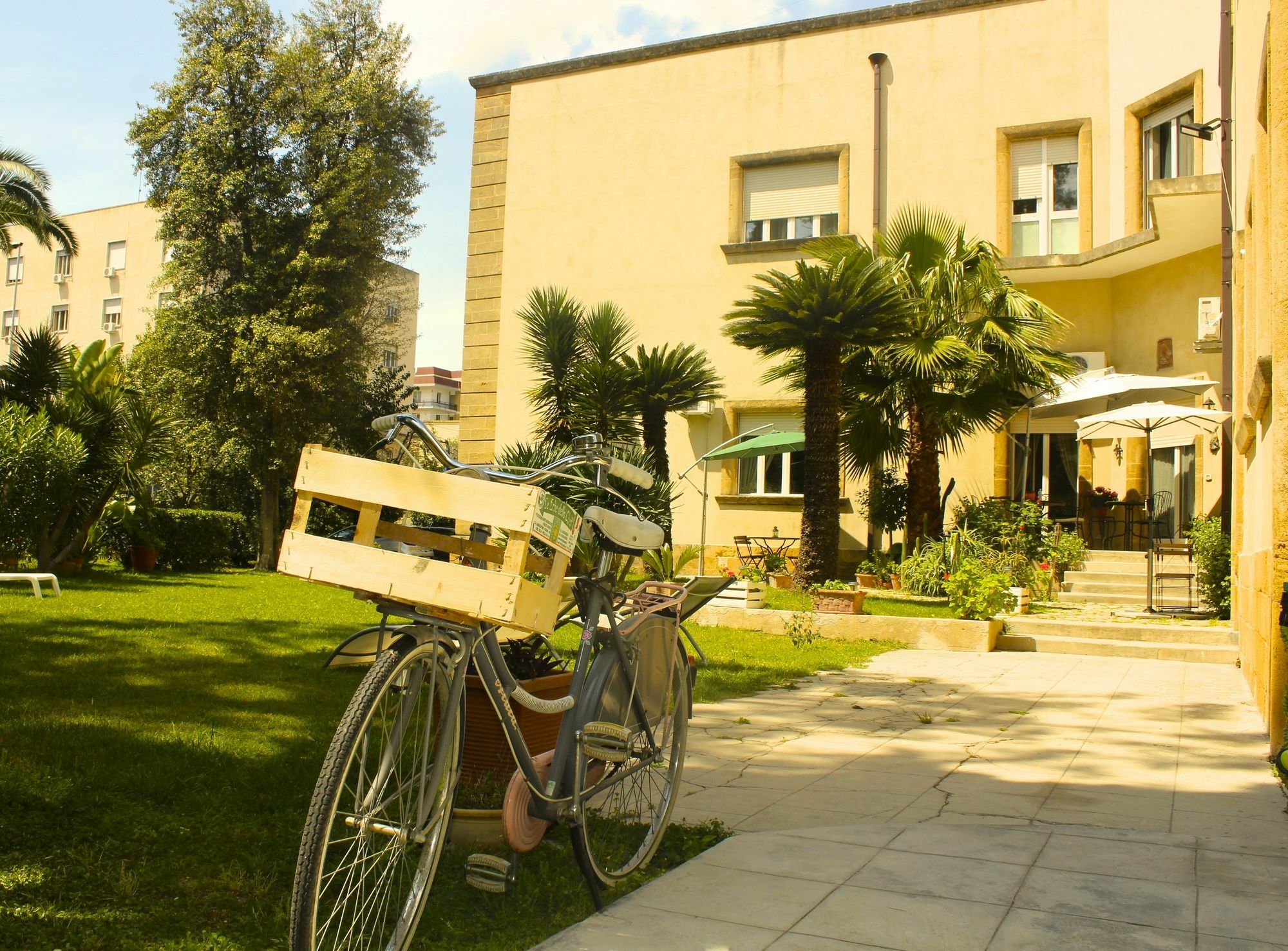Aedes B&B Il Giardino Dei Sogni Lecce Exterior photo